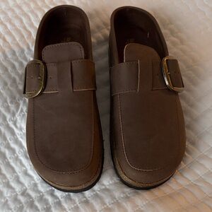 Elegant Brown Leather Slip-On mules for women